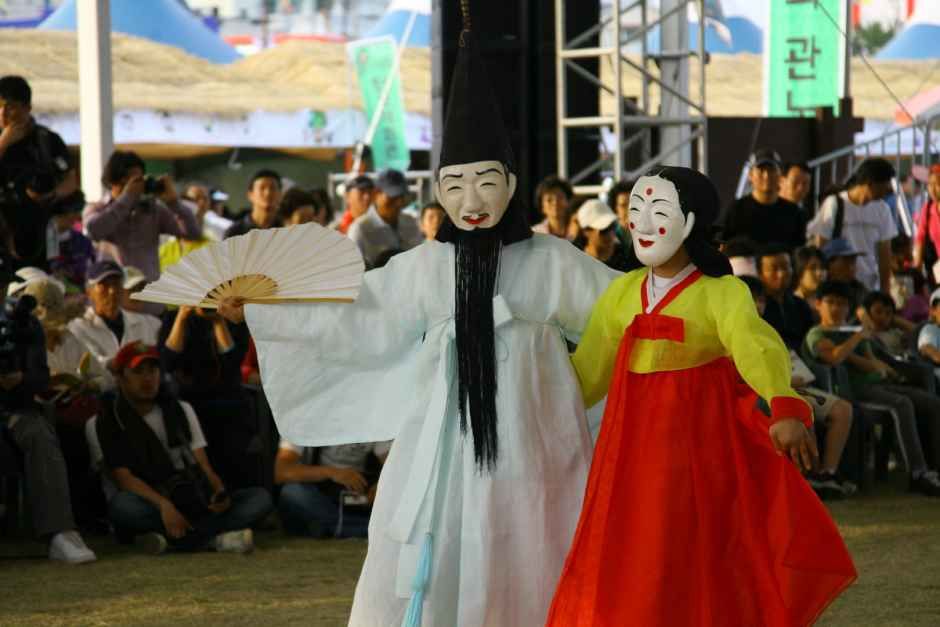 Festividad Danoje de Gangneung (강릉단오제)