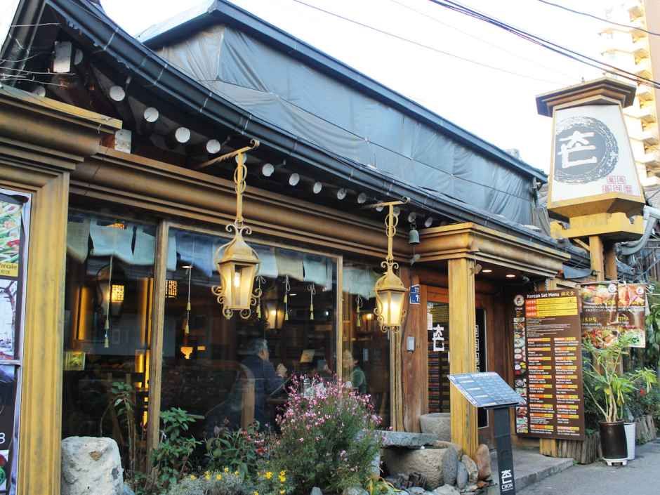 村 仁寺洞