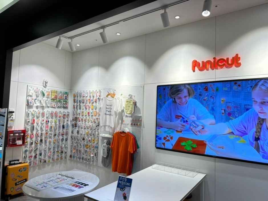 Funicut - Hyundai Outlets Dongdaemun Branch [Tax Refund Shop](퍼니컷 현대아울렛 동대문점)