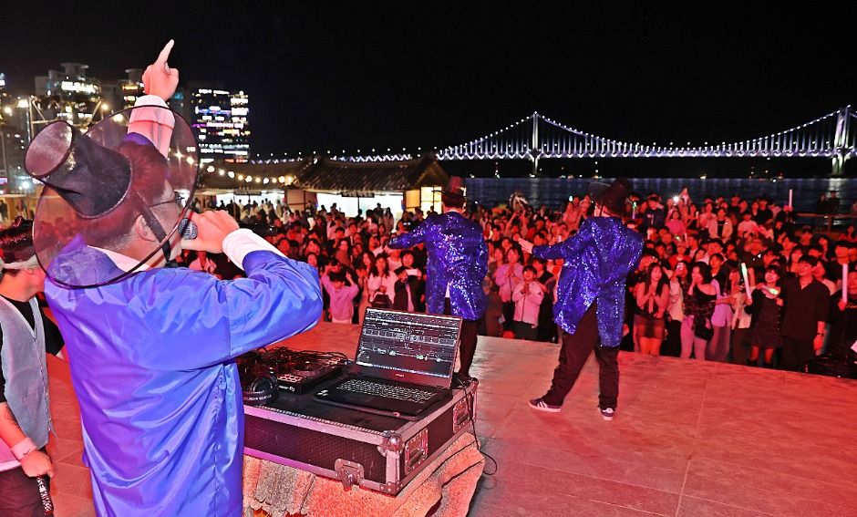 Gwangalli Eobang Festival (광안리어방축제)