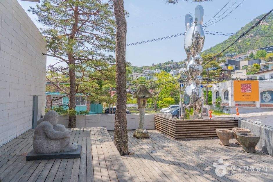 平仓洞美术馆街
