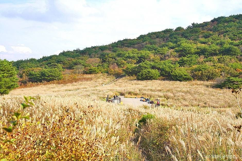 Jaeyaksan Mountain