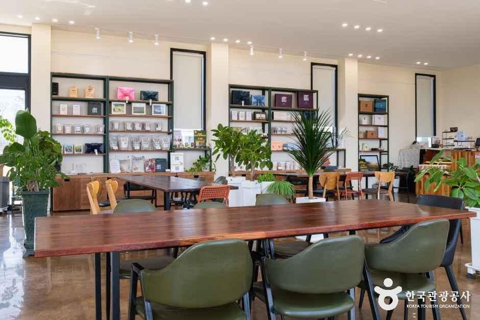 미실란 반하다&카페 씨앗의 마음