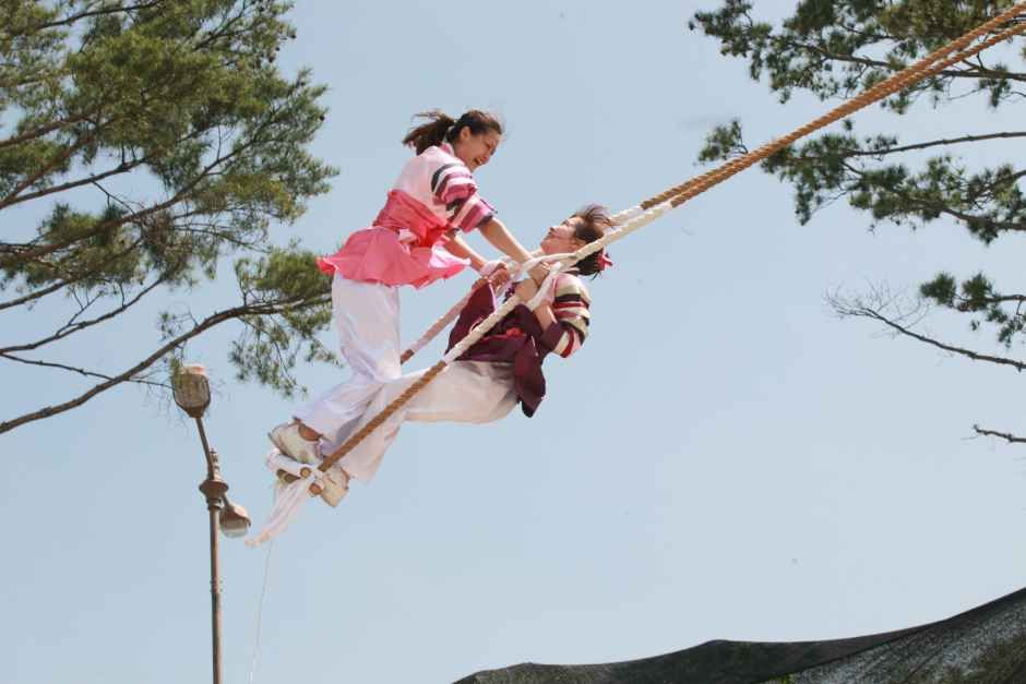 江陵端午祭
