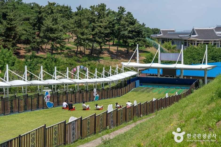 삼성현 역사문화관