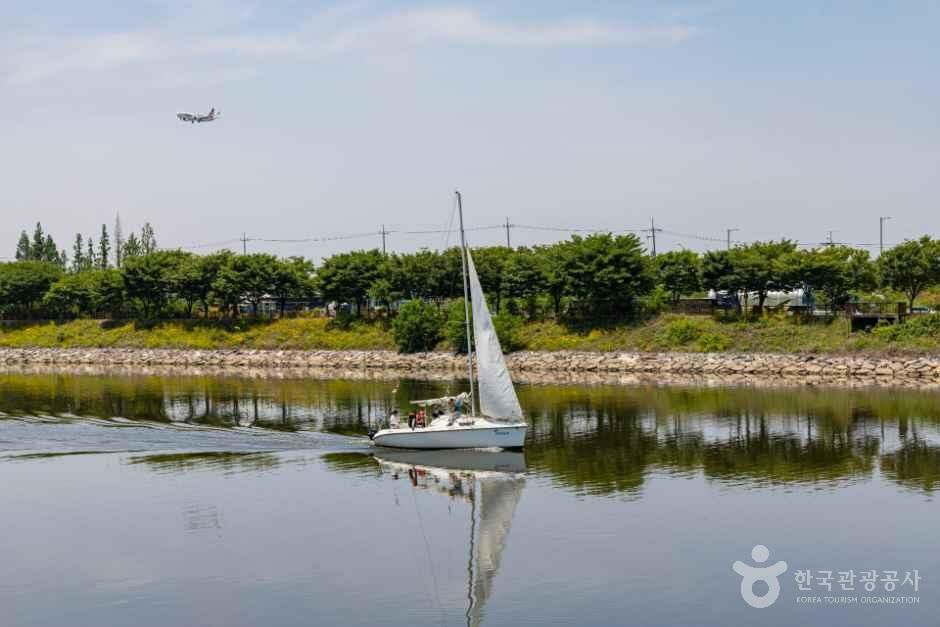 경인아라뱃길 아라파크웨이마당
