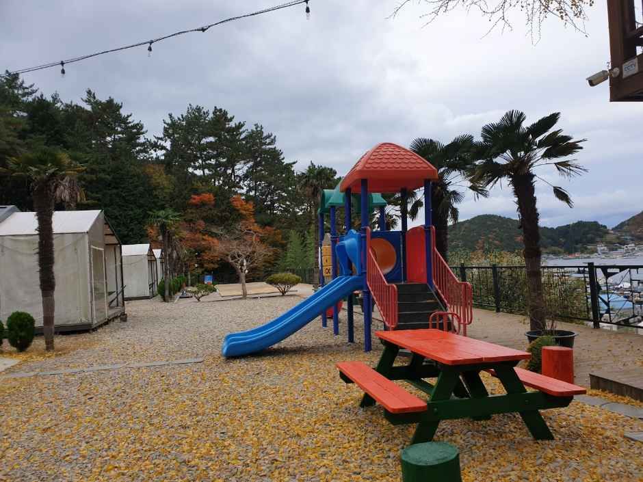 통영편백숲길글램핑캠핑장