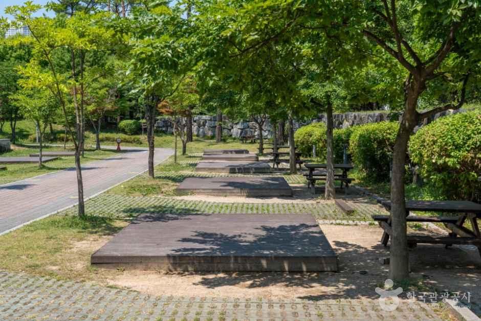 광교호수공원 가족캠핑장
