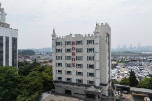 보보스호텔
