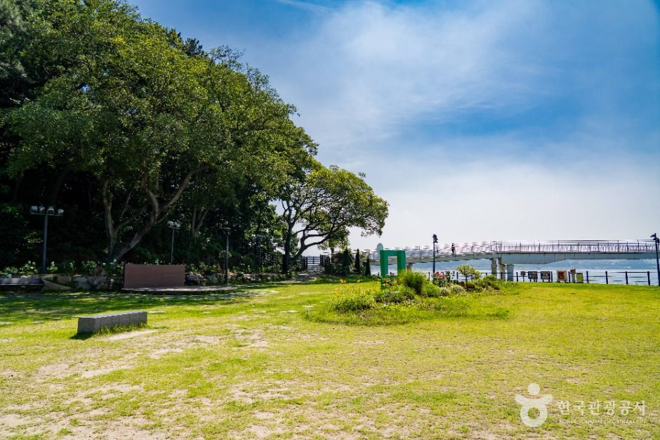 Baealdo Island Garden
