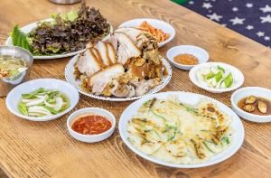 장충동 족발 골목