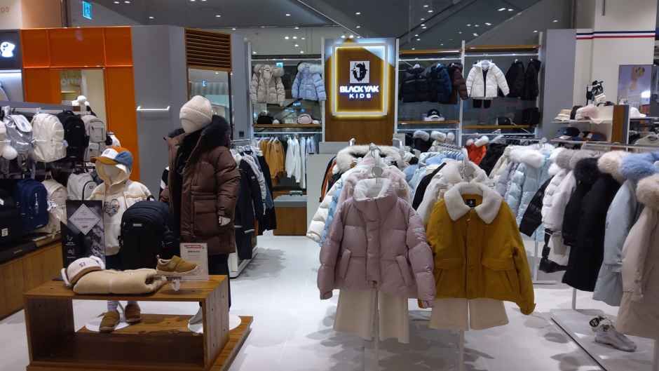 ブラックヤークキッズ ロッテ百貨店安山店
