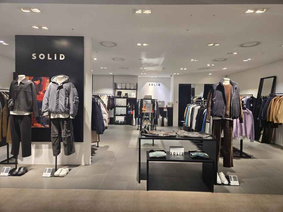 솔리드옴므 현대아울렛 가든파이브점