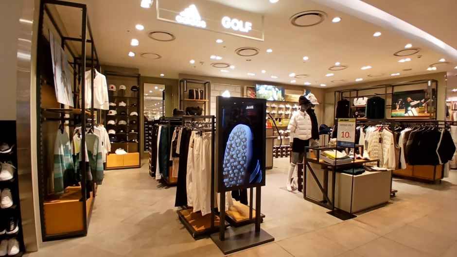 [事後免税店] adidas（アディダス）ゴルフ・ロッテアウトレットソウル駅店(아디다스골프 롯데아울렛 서울역점)