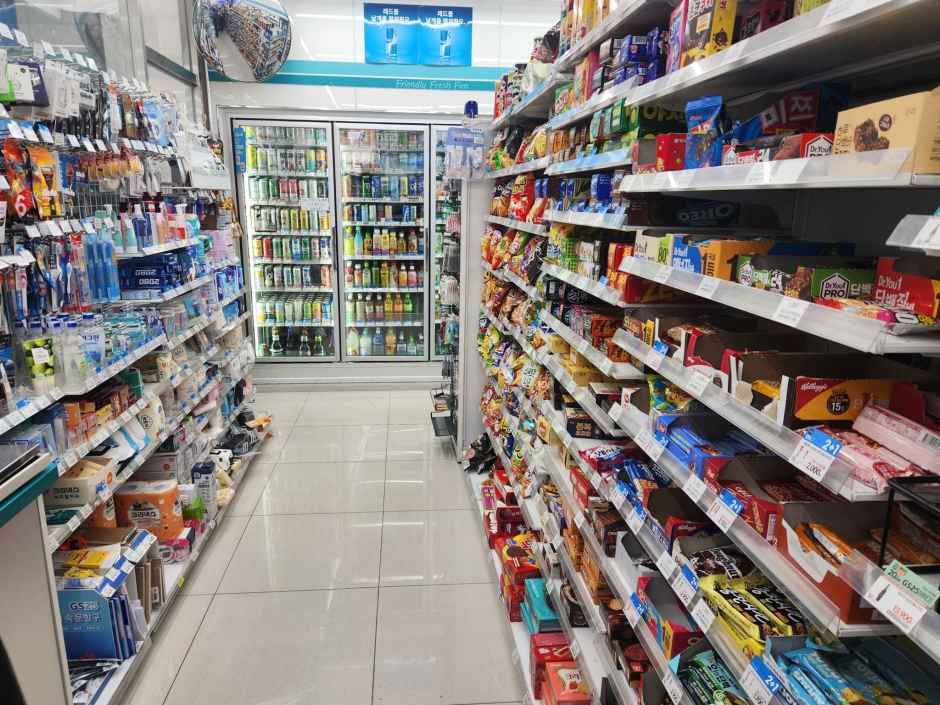 GS25 Gyeongui Line Book Street Branch [Tax Refund Shop](GS25 경의선책거리점)