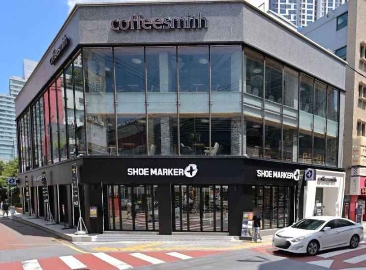 슈마커플러스 대구동성로점