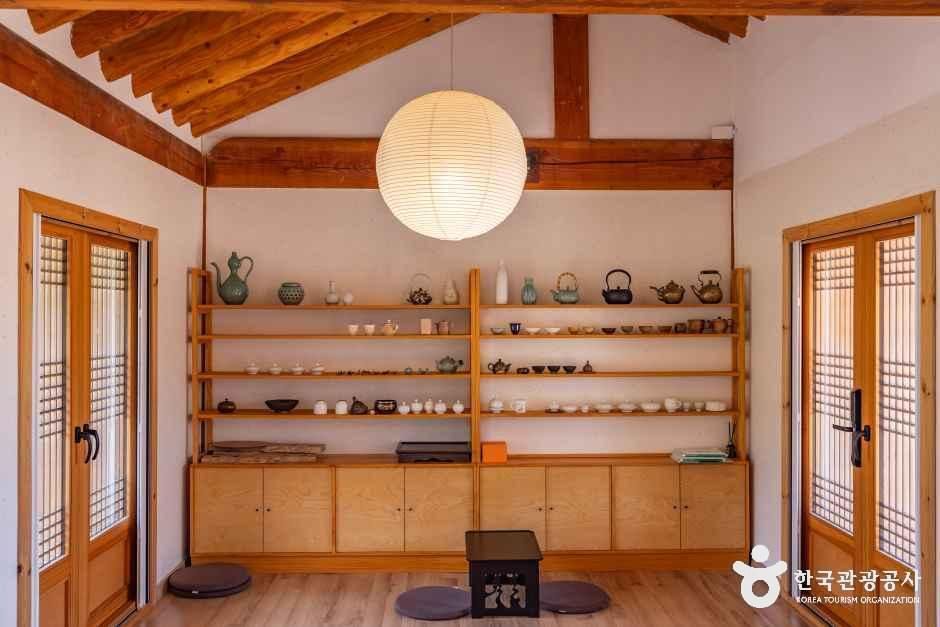 Baegun Tea Room 8