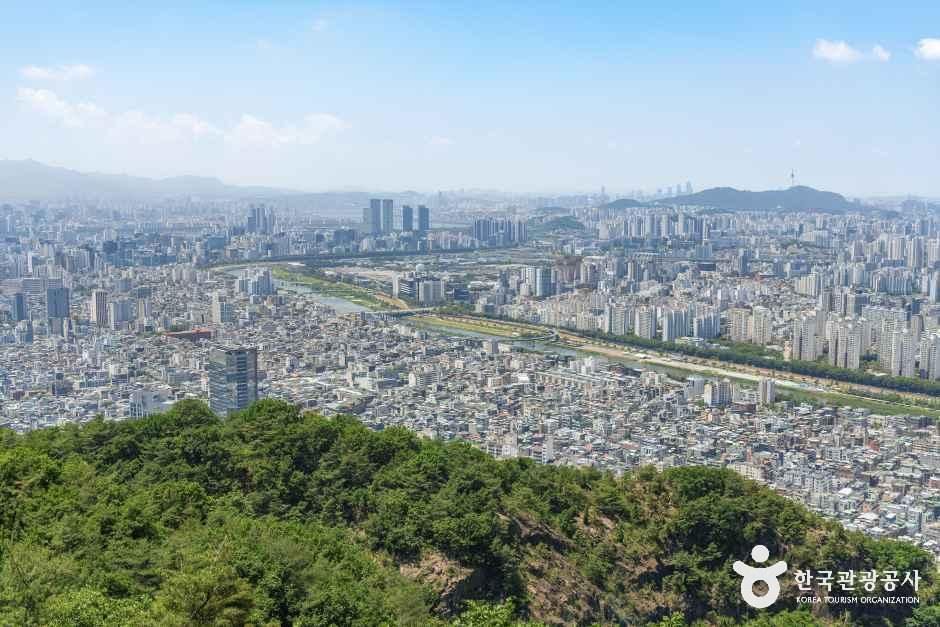 용마산
