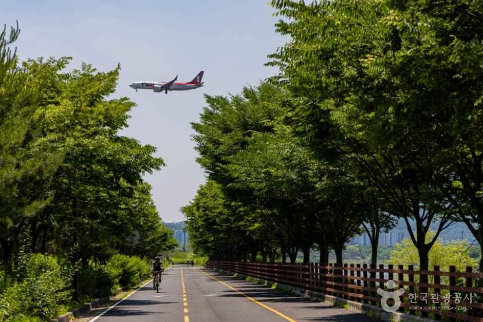 경인아라뱃길 아라파크웨이마당