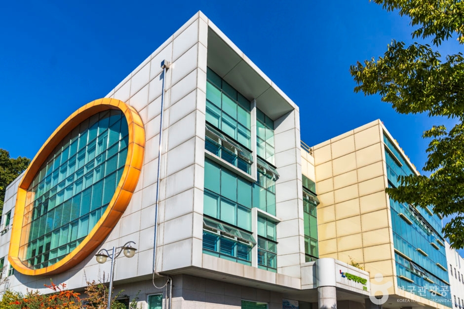 Asan Lifelong Learning Center