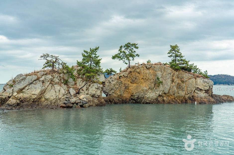 Maemseom Island