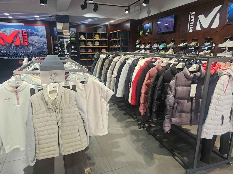 [事後免税店]MILLET（ミレー）・アンサンウォンゴク（安山元谷）店(밀레 안산원곡점)