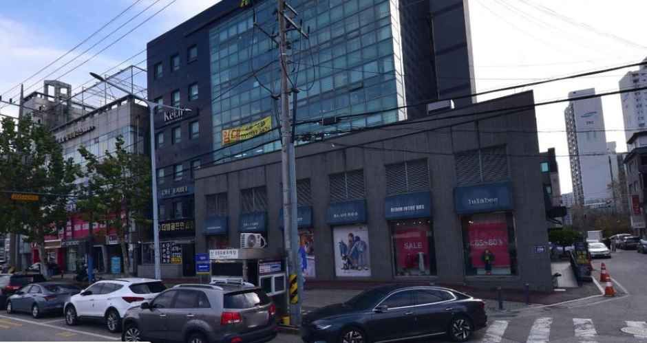 [事後免税店]Off Label（オフラベル）・ピョンチョン（坪村）店(오프라벨 평촌점)