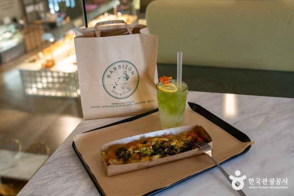 바르비종베이커리카페 금산본점
