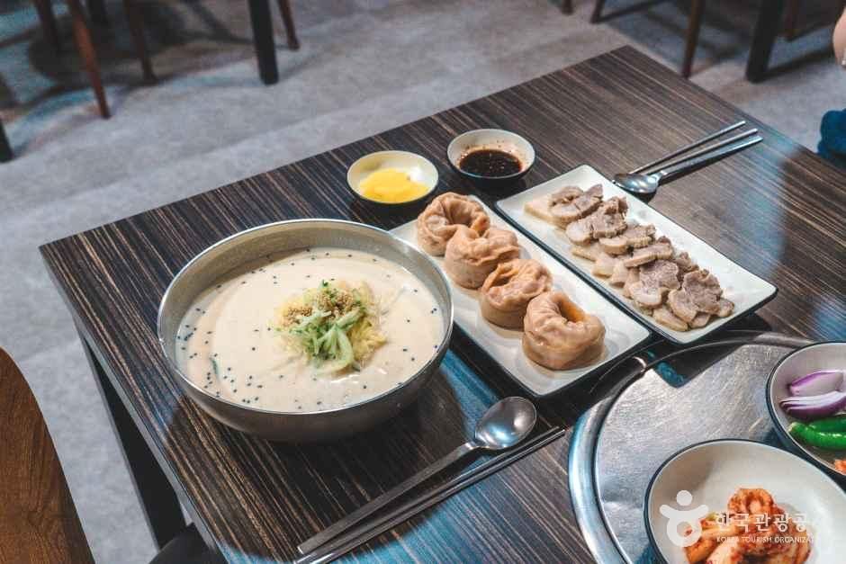 혜원&부림해물손수제비칼국수
