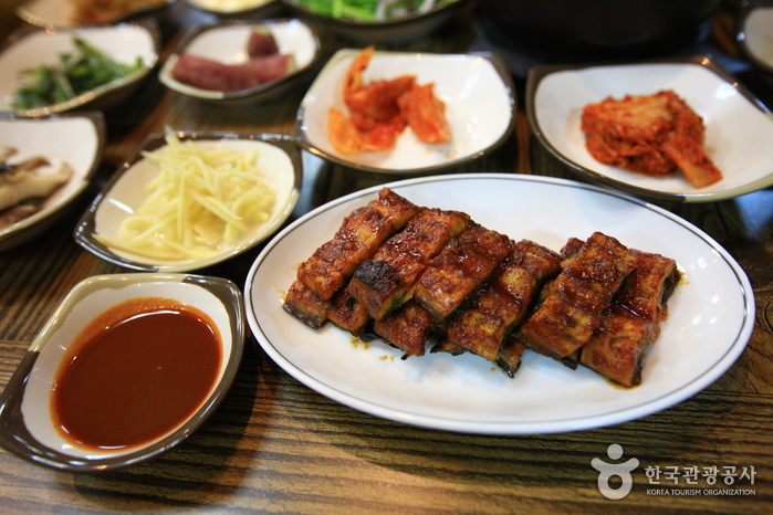 新徳食堂