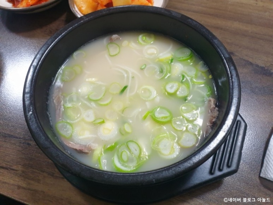 경기도_용인시_윤가네설렁탕_차림상2