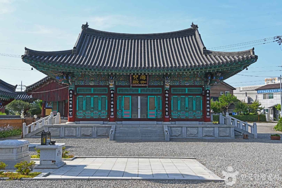 龍華寺（鎮川）
