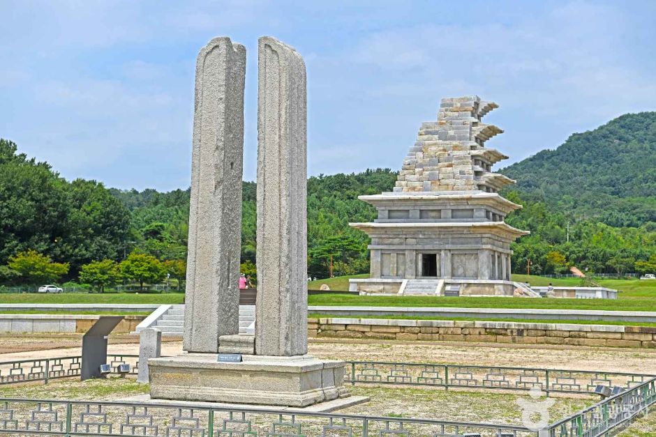 益山弥勒寺址幢竿支柱
