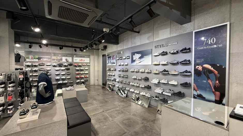 뉴발란스 신제주점