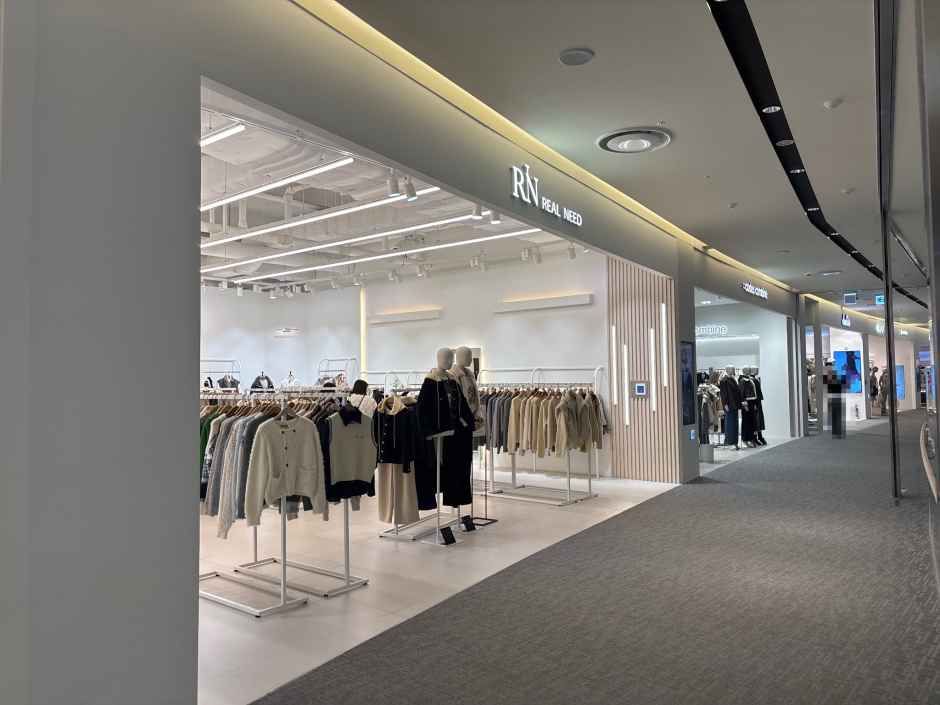 RN 乐天名品奥特莱斯 东釜山店