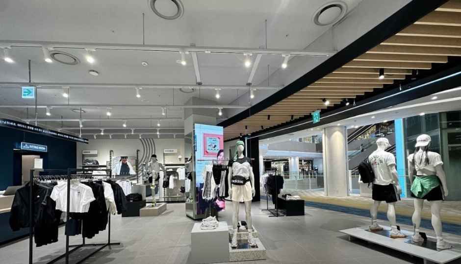 Adidas - Lotte Mall Suji Branch [Tax Refund Shop] (아디다스 롯데몰 수지점)