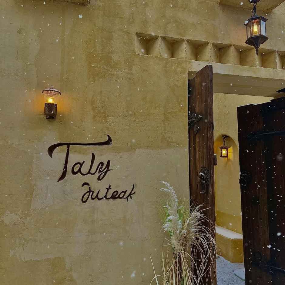Taeri House