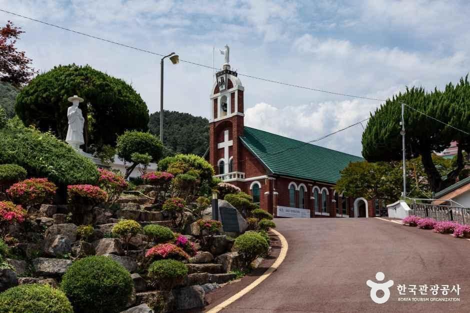 동산동성당 - 전라남도 여수시 동산7길 8 (공화동) 관광 명소