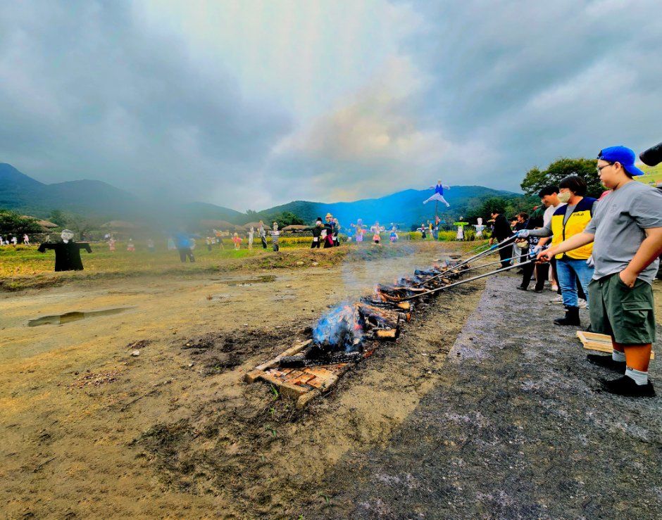 Oeam Folk Village Straw Culture Festival