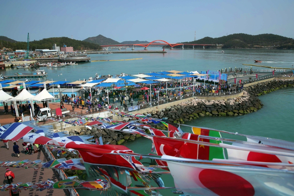 Mallyang Nolto Seafood Market