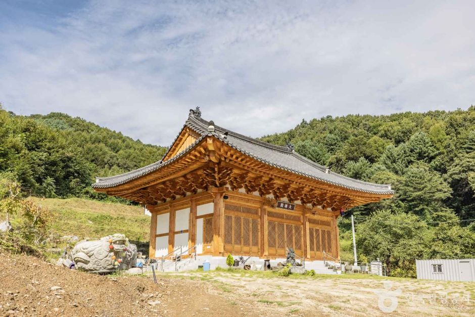 雲龍寺（忠北）