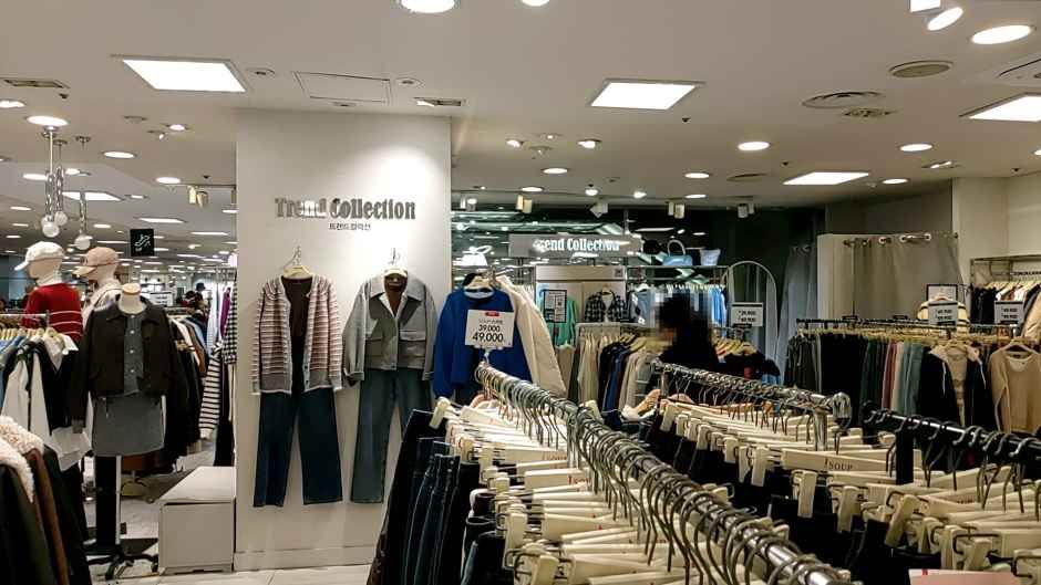 Trend Collection Newcore奥特莱斯 平村店