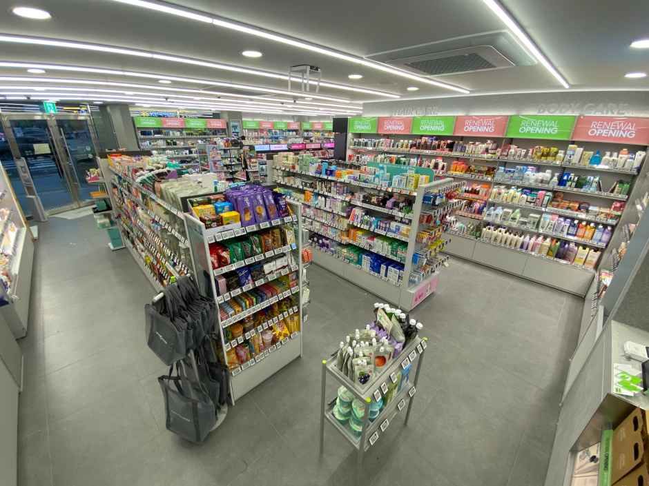 Olive Young - Daegu Suseong 4(sa)-ga Branch [Tax Refund Shop](올리브영 대구수성4가점)