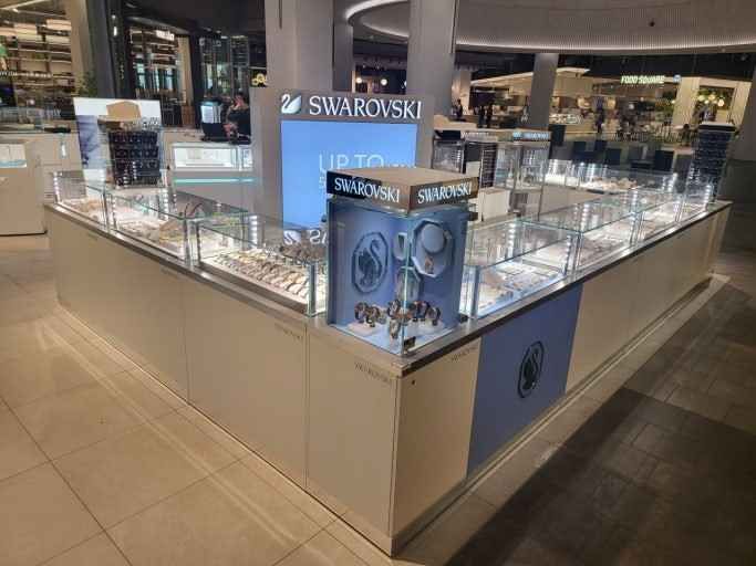 [事後免税店] SWAROVSKI（スワロフスキー）・現代プレミアムアウトレットスペースワン 店(스와로브스키 현대프리미엄아울렛 스페이스원점)
