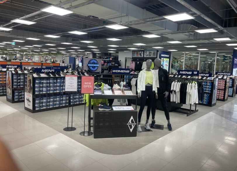 スケッチャーズ ロッテアウトレット高陽店