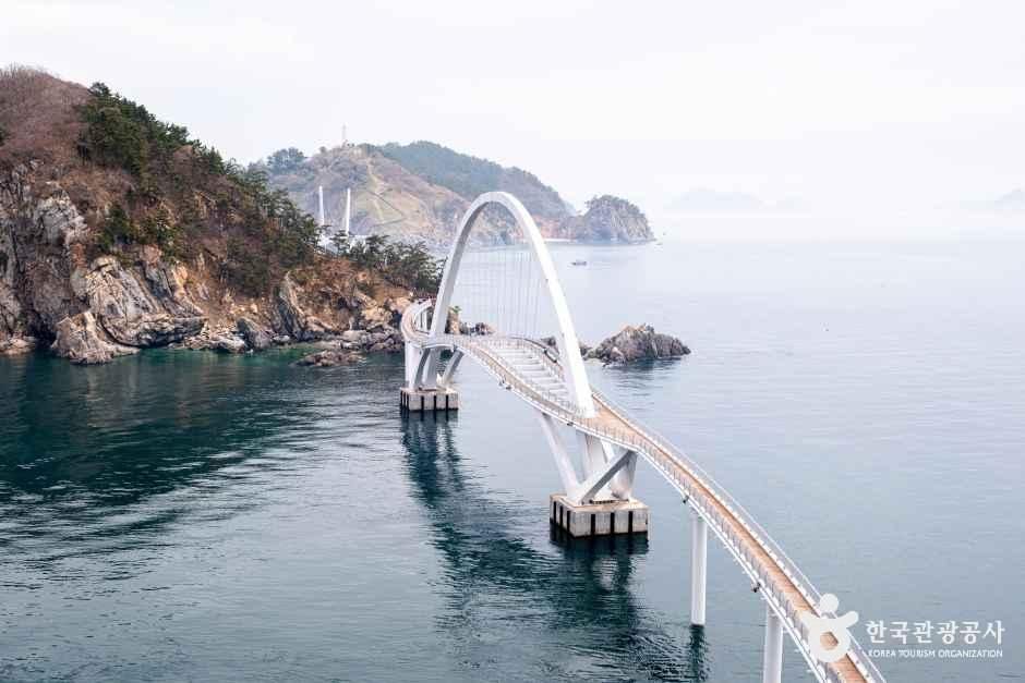 古群山島つなぎの道