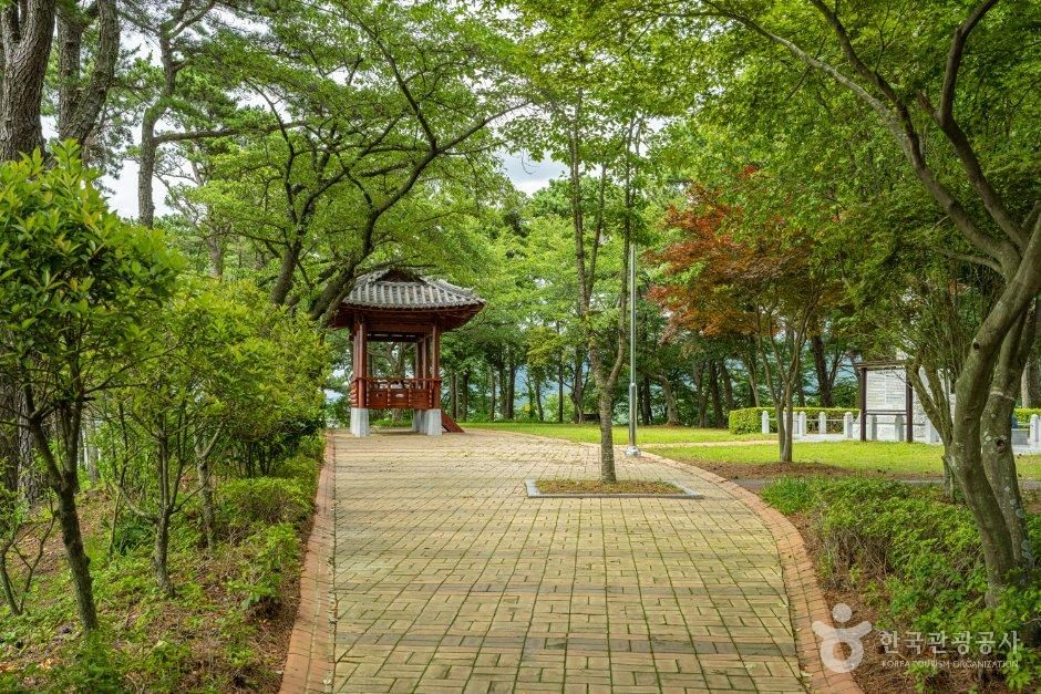 모충공원