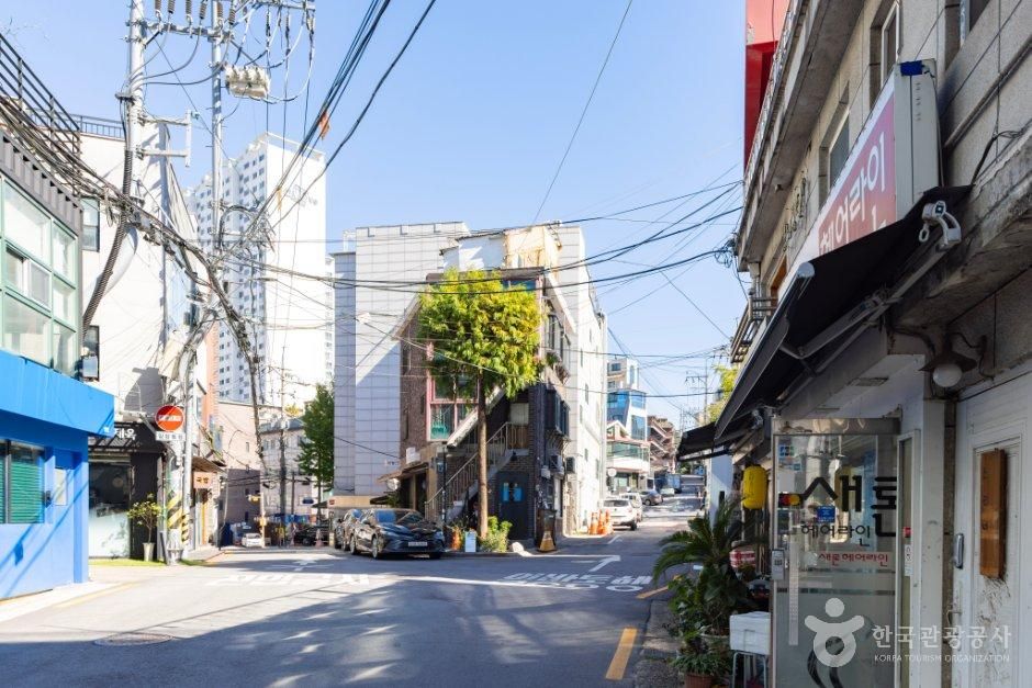 서울_상수동 카페거리 (2).jpg