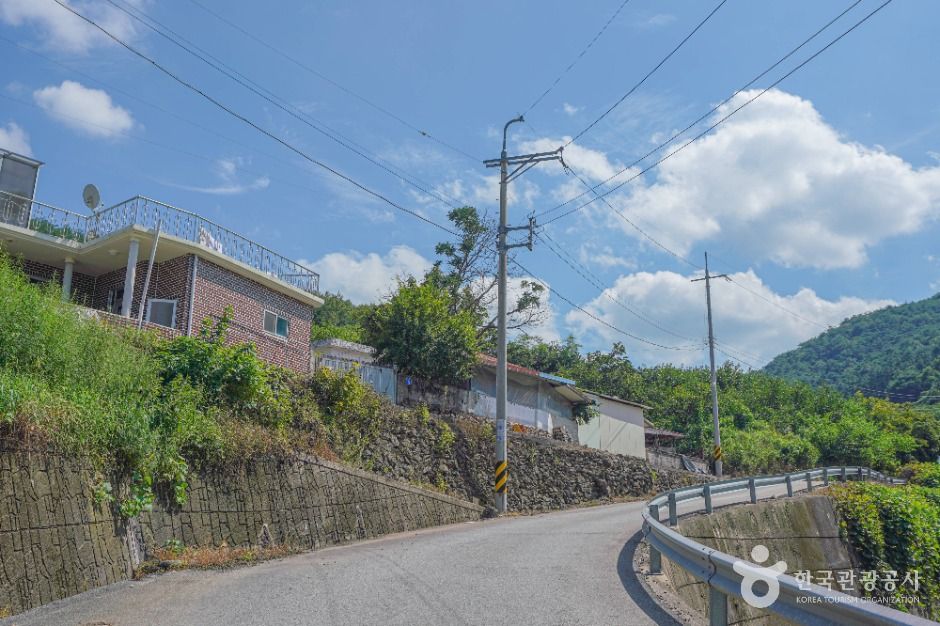Hanulnari Village, Gokseong