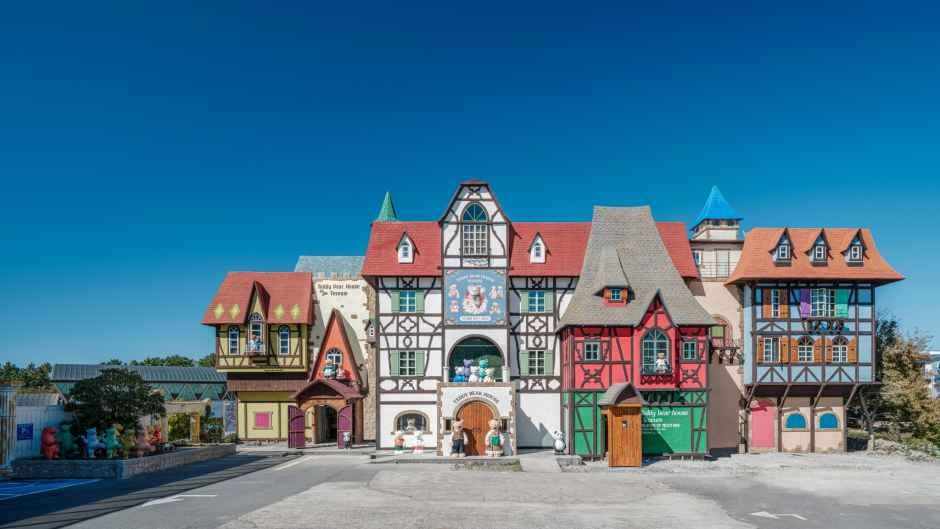 Teddy Bear House Teseum [Tax Refund Shop]